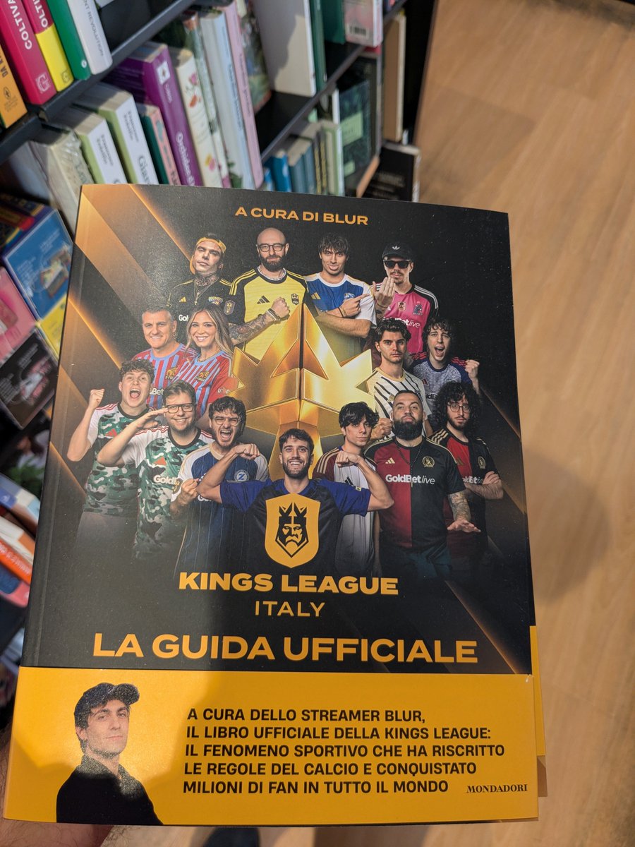 matiofubol's tweet photo. Rivalutare all'istante l'usanza del terzo Reich di bruciare libri https://t.co/ImVwYrgf2H
