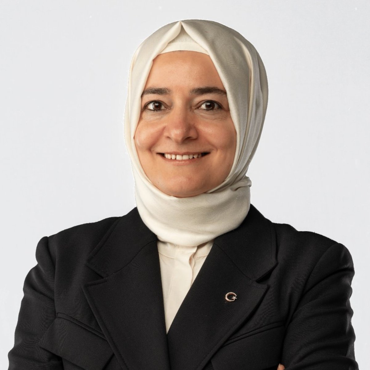 kiyashaber2's tweet photo. Ekonomi'nin haberine göre Fatma Betül Sayan Kaya 2.2 milyar TL'yi iade etti.

🔴 Özgür Demirtaş:

• "Etkin pişmanlıktan yararlanabilmesi için iki katını yatırması gerekiyor.

• Devlet bir 2.2 Milyarı daha alır kendisinden." https://t.co/dzms2H5KeQ