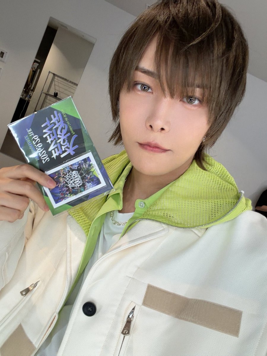 _amatsuki_'s tweet photo. 𝐏𝐚𝐫𝐚𝐝𝐨𝐱 𝐋𝐢𝐯𝐞 𝟒𝐭𝐡 𝐒𝐄𝐀𝐒𝐎𝐍
𝐊𝐈𝐂𝐊𝐎𝐅𝐅 𝐄𝐕𝐄𝐍𝐓 ありがとうございましたー！！！

新チームに新曲などなど盛り沢山すぎて
生でみんなの驚きを見れたのが役得でしたね✌️

今日は新ビジュ京くんイメージのお洋服(👍˙꒳​˙ )👍緑めずらし〜 https://t.co/2EYny9OY7z