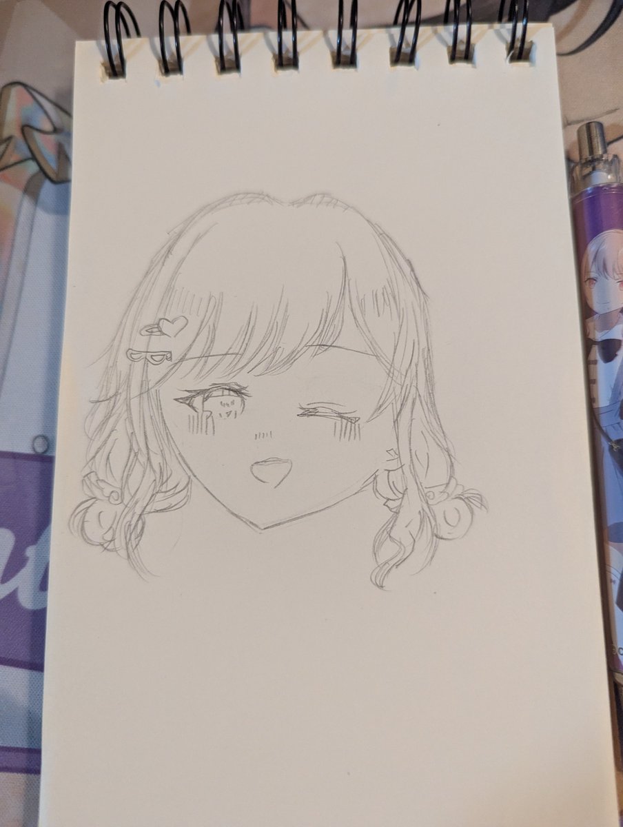 mizune25's tweet photo. アナログでブルフェスえななん試し描きしたらアナログがむずすぎてびっくりした… https://t.co/EIEFnojhMS