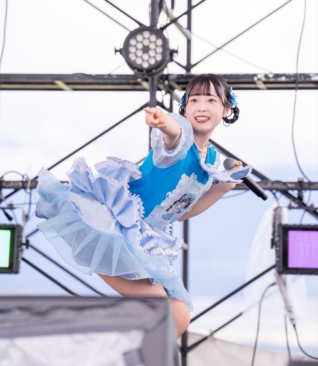 rea_nanase_51's tweet photo. 山中湖に予告通り現れた美少女。
#STAiNY
#水城なゆ https://t.co/tlnhWW9sKO