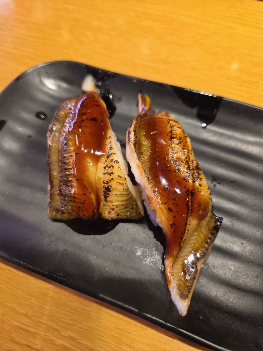onsenmeijn's tweet photo. きょーの夕飯🌃🍴は高尾が誇る回転寿司屋🍣｢すしえもん｣さん
相変わらず、何食ってもウマい https://t.co/nsEj1DGP21