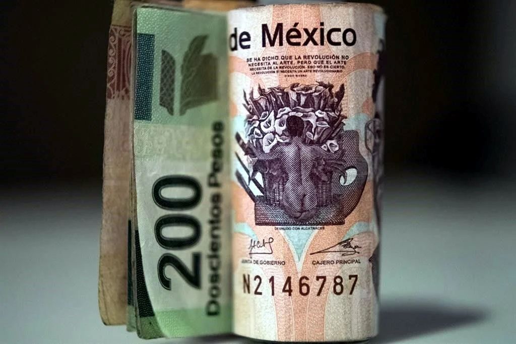 claroscuronoti's tweet photo. Reporta la mayoría de mexicanos ingreso medio-bajo
https://t.co/6BND0cPVgh 
#Guanajuato #León #Celaya #Irapuato #SMA #Silao https://t.co/B6tIh8WFrY