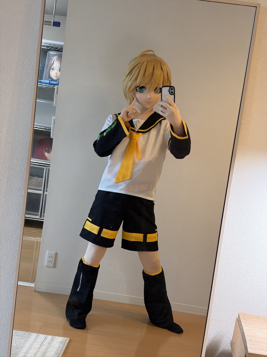 AsamuKig's tweet photo. 広い部屋で大きい鏡は良いね！👍 https://t.co/cR30NNVT9E