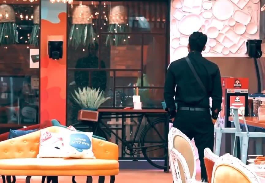 nidhi_fan1144's tweet photo. Won trophy because public loved him truly ❤
Played every task with 100% heart 🔥

7 ICONIC YRS OF SID IN BB

#SidharthShuklaLivesOn https://t.co/DYtSLRnyAS
