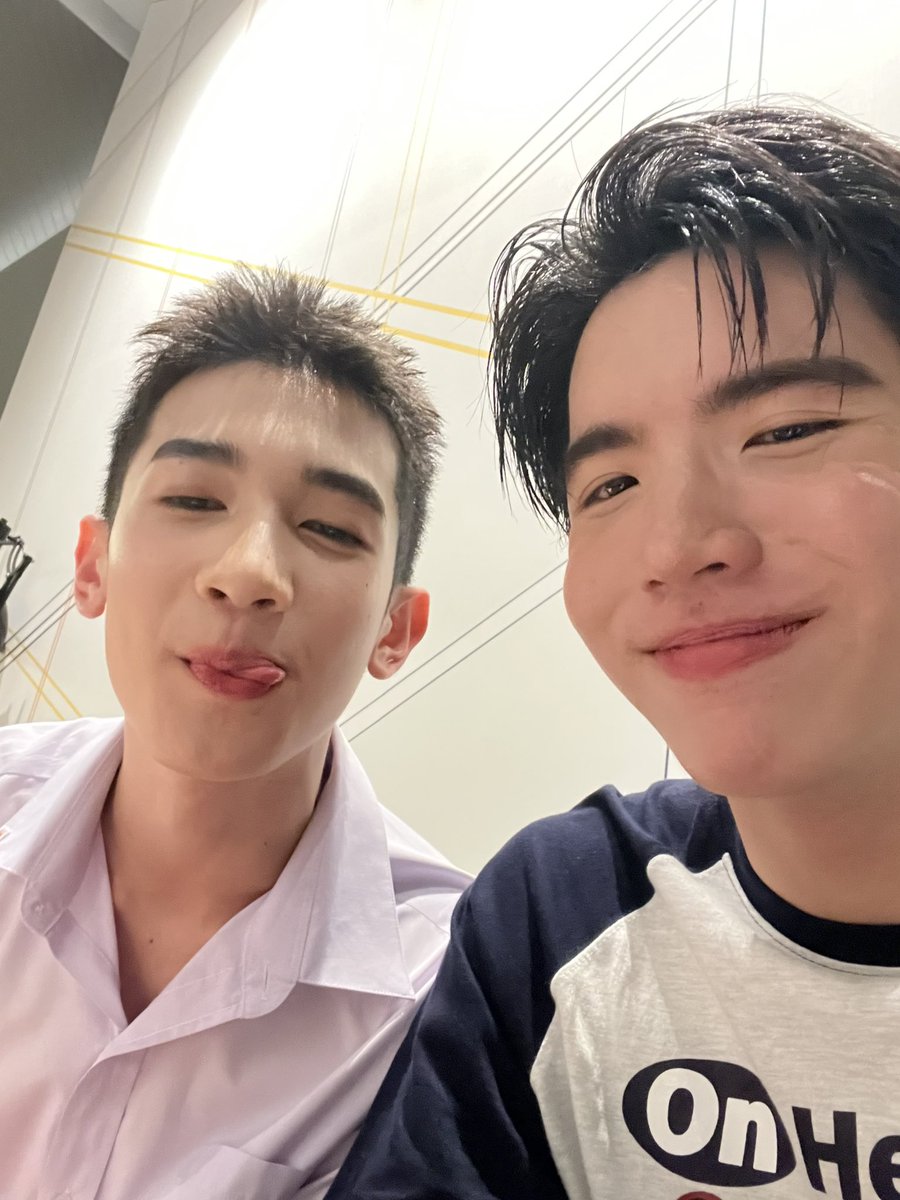 keenkeno_sp's tweet photo. 🙉

#.เพลงดีรุ่นพี่หญิงแกร่ง #.วงรุ่นพี่น่ากลัว #.วงรุ่นพี่ชอบเป็นได้แค่เฟรนลิส https://t.co/Ejy9xc09Y4