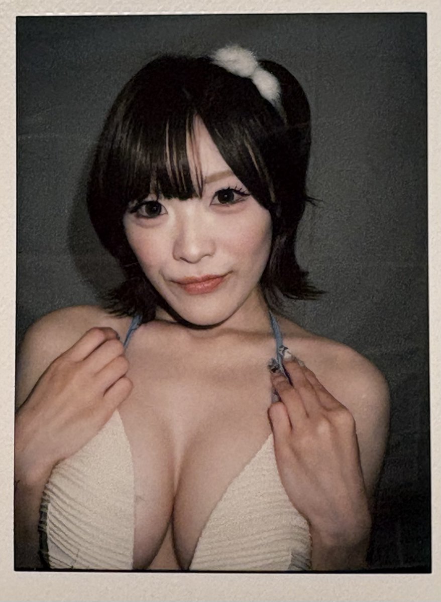 akira_20010525's tweet photo. 9/29の近代麻雀水着祭👙
琥珀るい🤍さんの一部のチェキです😊
間違いなく、今季最大級🍈です😍🤍
@RUI_RIFFBABYZ
#琥珀るい
#るいと星つくろ
#東京サマーランド
#いかなきゃキンマー
#近代麻雀水着祭2026 https://t.co/Vh0LrMt3An