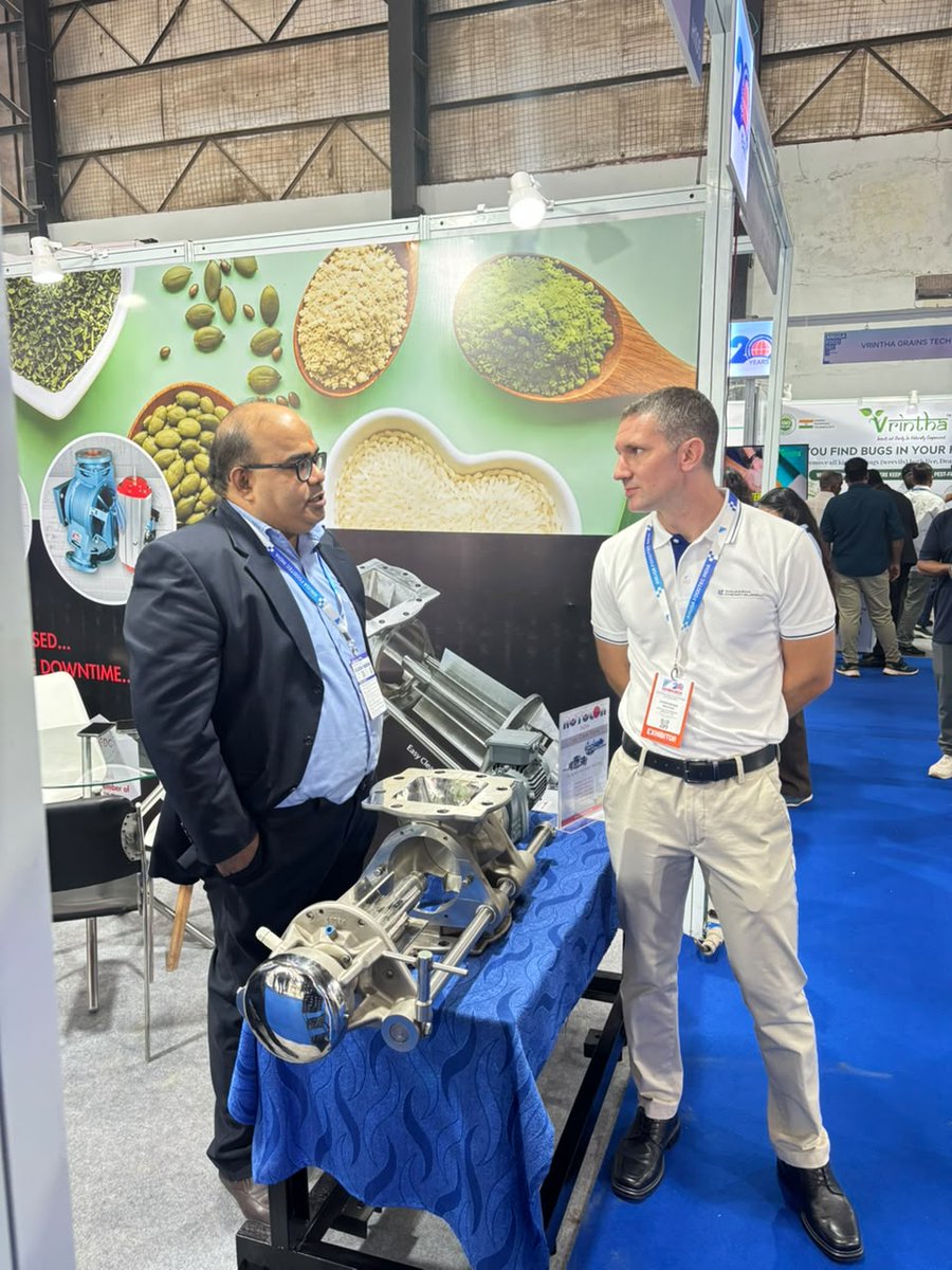 RotolokGroup's tweet photo. What a first day at @anufafoodtec!

It’s been a great day of conversations, with plenty of interest in the challenges facing the #Spice &amp; #BulkMaterialHandling industry &amp; how our solutions can help keep processes moving.

Come &amp; find us! 📍 Hall 3 | Booth H105

#RotaryValves https://t.co/ZF9T4YreFf