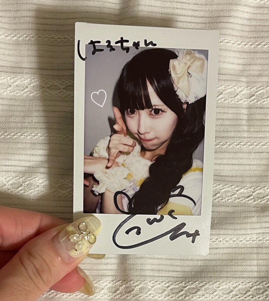 sukikuru03's tweet photo. リメイクTチェキ♡ ໒꒱· ﾟ

楽しみにしてたポーズのくるみたんほんとかわいくてお気に入り꒰⑅ᐡ o̴̶̷ ·̫ o̴̶̷ ᐡ⑅꒱💛

たくさんいろんなところ連れていくね💭

宝物がまた一つ増えてとってもしあわせ✨

#くるちぇき @kurumi_swdp ♡ https://t.co/foK4omlWfH