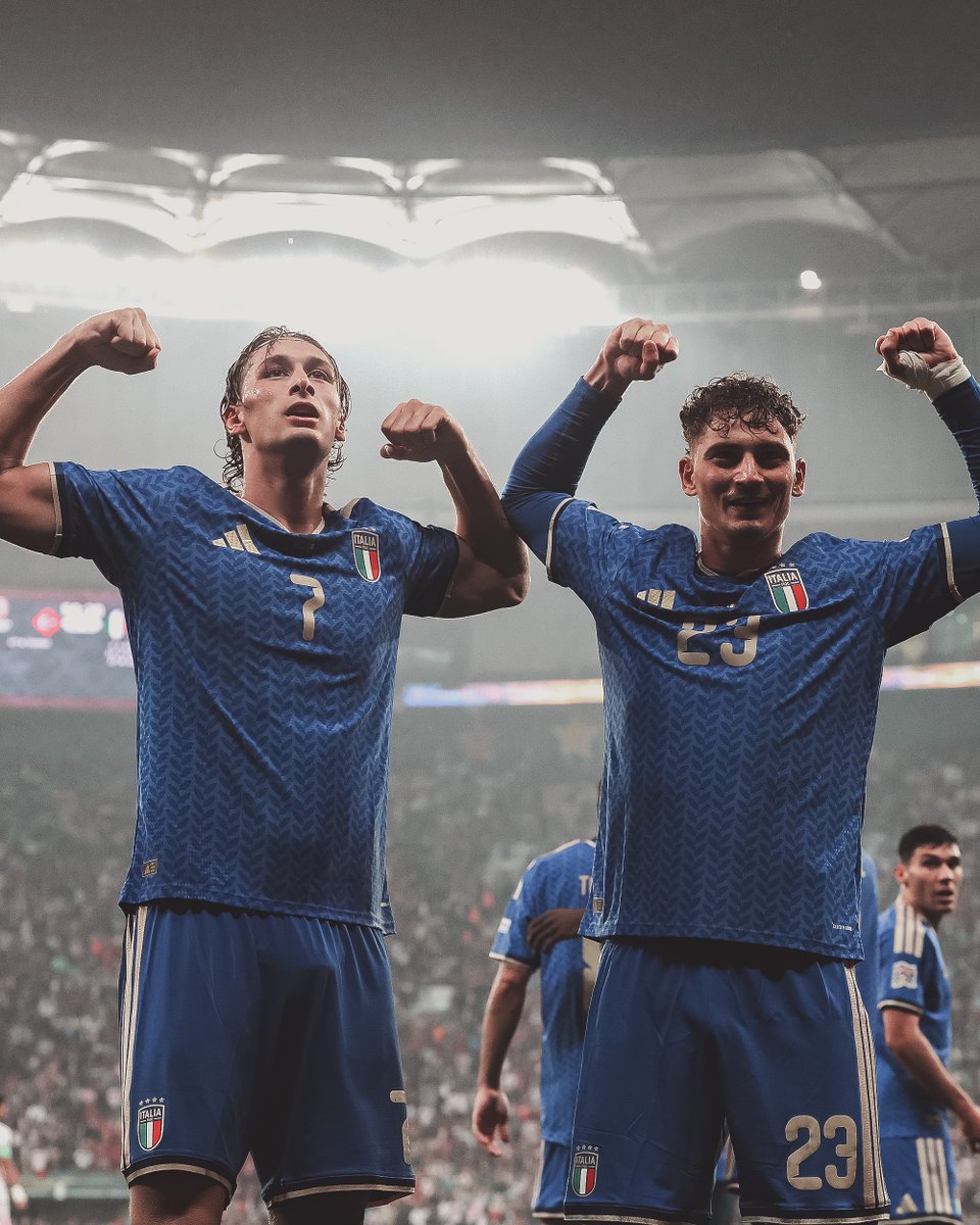SI_FootballClub's tweet photo. The Esposito brothers are making history together. https://t.co/gC4U47JPTA