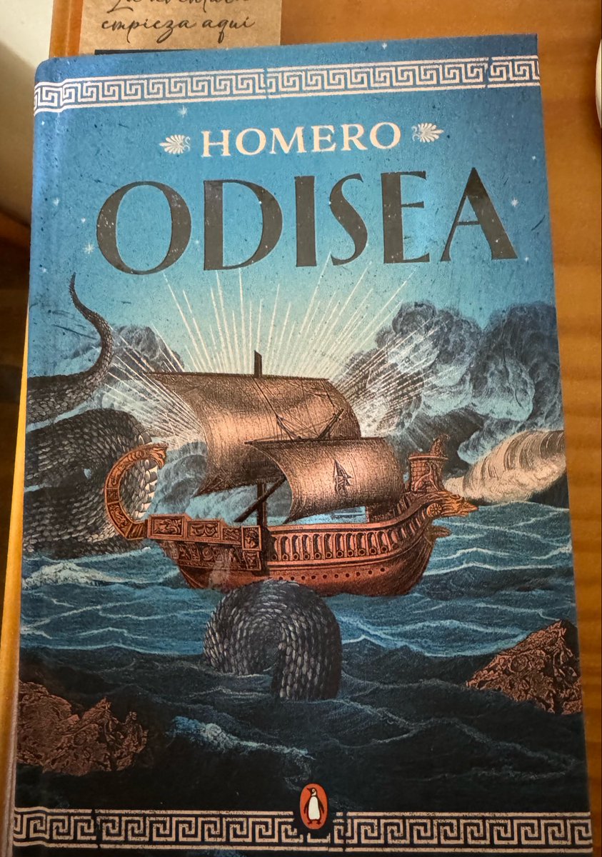 KozukiNanu's tweet photo. Apreciación de la edición tan bonita que me he comprado de la odisea 🌅 https://t.co/Od3i1Xhue5