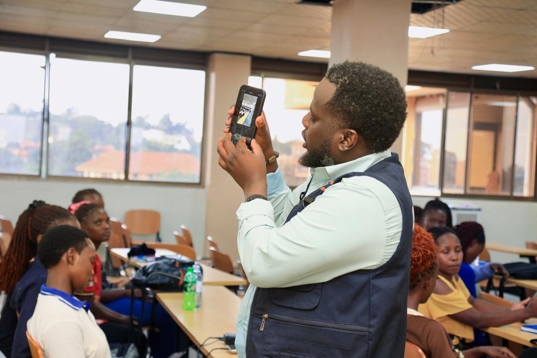 NextCreata's tweet photo. Edrine Kamulya took girls from different universities through content creation, video editing and the tools they can use to turn their ideas into engaging videos.

#YoungAfricaWorks #CREATE #NextCreata https://t.co/l3fePExbDL