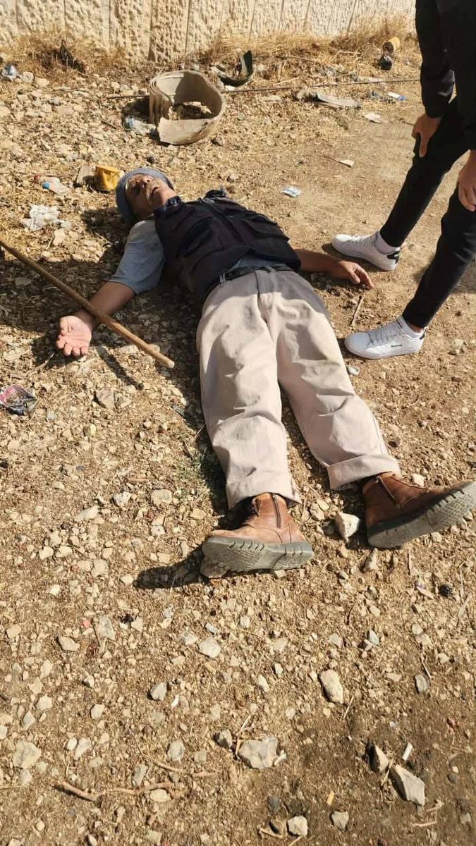AbujomaaGaza's tweet photo. Fanatic zionist jewish settlers lynch elderly Palestinian in Ramallah, occupied West Bank https://t.co/VRcoZmiZ8l