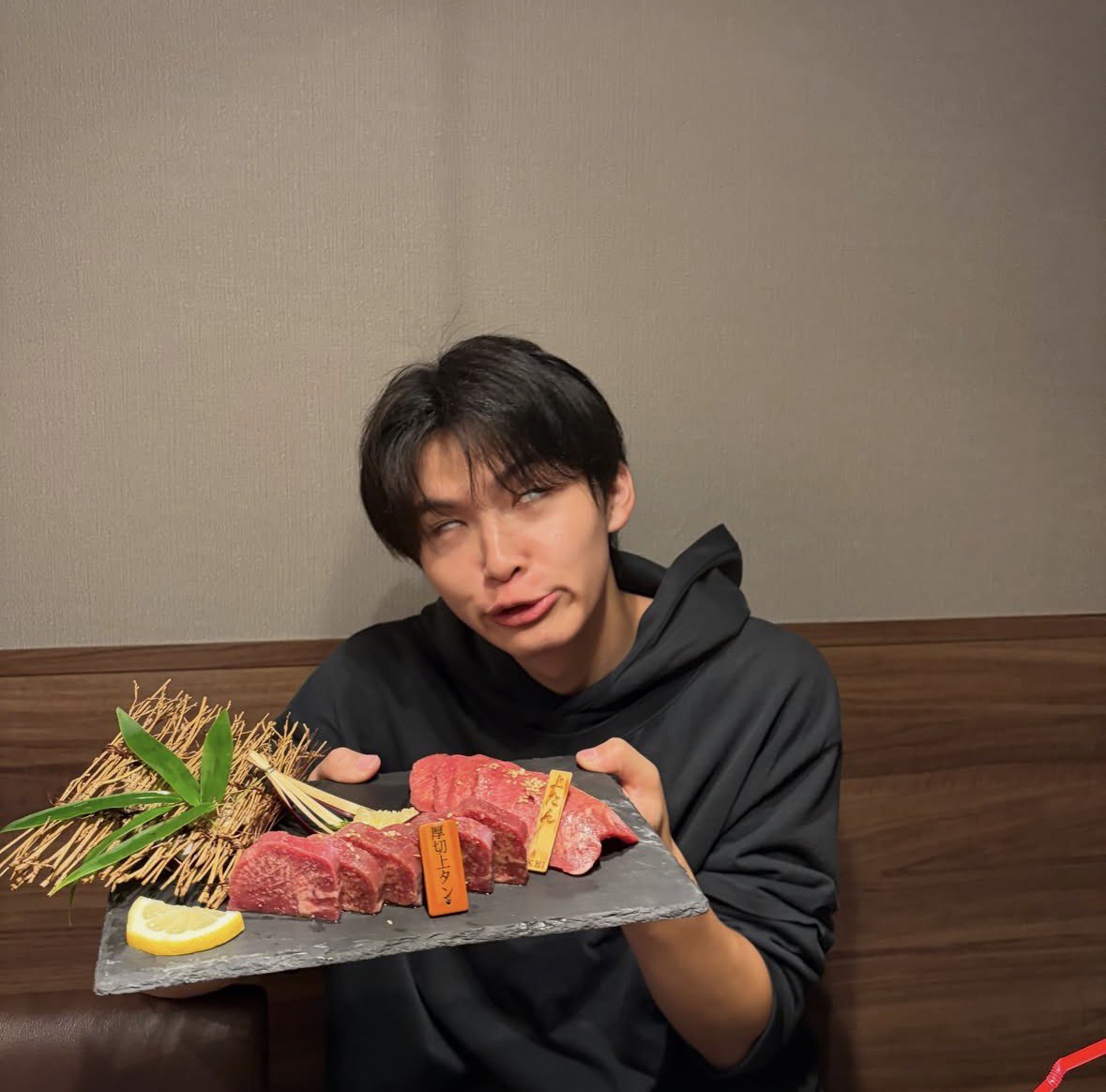 l29hne's tweet photo. この最近のふざけはるとは何？🤣🤣
可愛いんだけど🫶🏼
彼女の前でふざけることもできるようになったんだね🤭🤭 https://t.co/F9YLt2eFM4