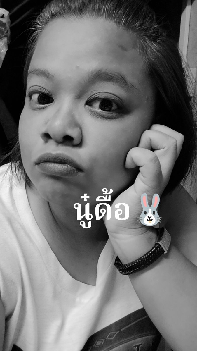 Themoon_za's tweet photo. หากความคิดถึงฆ่ าคนได้ฉันคงตา ยไปนานเเล้ว แฮร่ แบร่🤪 https://t.co/lhQJMhQkAE