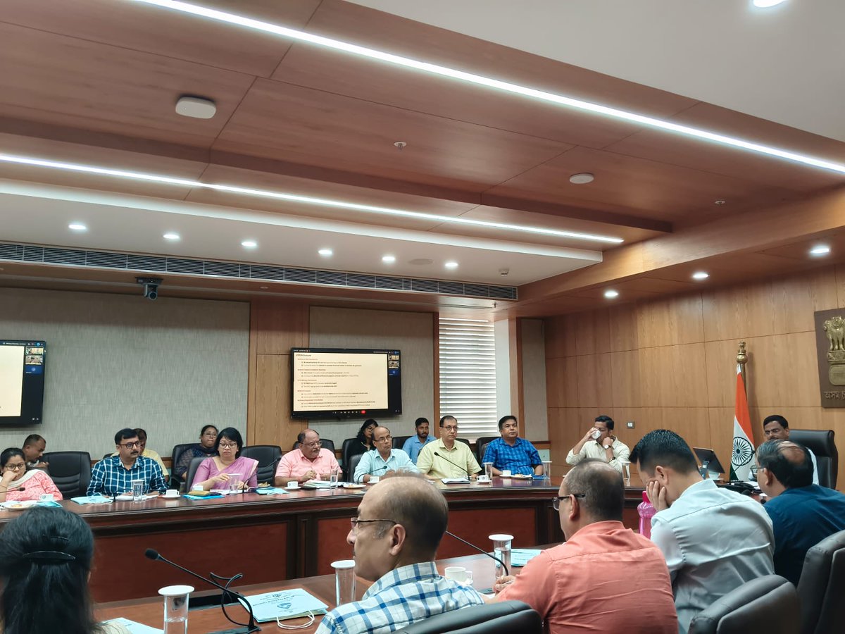 JJM_Assam's tweet photo. #JJMUpdate | The 22nd Apex Body Meeting of the State Water &amp; Sanitation Mission (#SWSM), Assam was held today at the Office of the Chief Secretary, Govt of Assam.

#JJMAssam #HarGharJal 

@CMOfficeAssam 
@KPaulAssam 
@CSAssam_ 
@jaljeevan_ 
@DoWRRDGR_MoJS 
@diprassam 
> https://t.co/uiWE3TpNuR