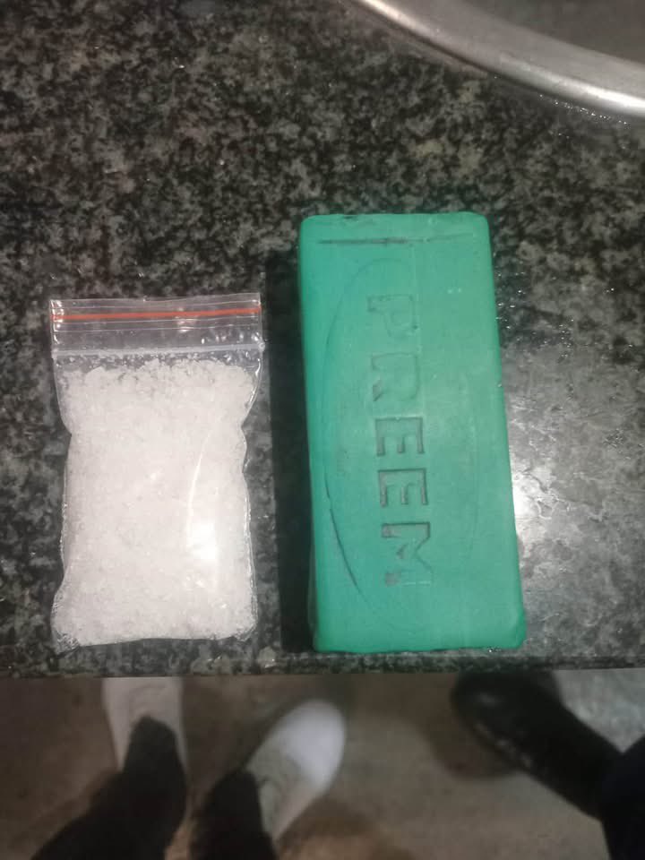 Abramjee's tweet photo. AD HOC OPERATION CRACKS DOWN ON STORAGE AND DISTRIBUTION OF ILLEGAL NARCOTICS

Diepsloot SAPS Crime Prevention Unit (CPU) members conducted an ad hoc operation, in response to information regarding the suspected storage and distribution of illegal narcotics at Diepsloot informal settlement on Monday, 28 September 2026.

The information was received from a registered informant, who indicated that a known target was expected to receive a consignment of Crystal Meth estimated to weigh 3kg and with a street value of over R700 000.00. The drugs were allegedly intended for distribution and sale in the vicinity.

When acting on the information, Diepsloot SAPS CPU members promptly responded and went to conduct a search at the said spaza shop. During the operation, members seized approximately 2kg of Crystal Meth, with an estimated street value of over R500 000.00.

The known target fled the scene just before the police could arrest them. Two suspects, who were identified as Ethiopian and Malawian nationals, were subsequently arrested in connection with the suspected possession and distribution of illegal narcotics.

The suspects are expected to appear before court on charges relating to the possession and distribution of illegal narcotics.