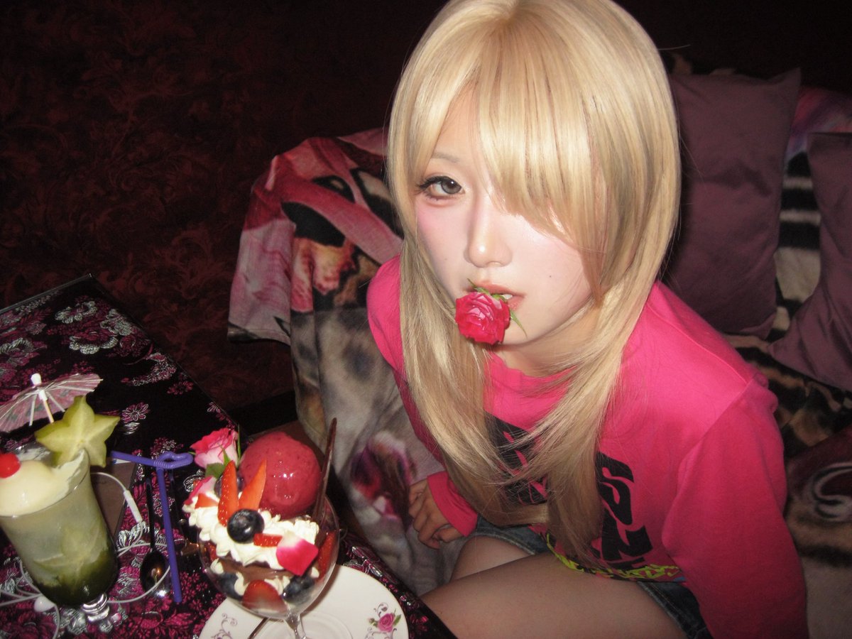 HANI77sakura's tweet photo. 不要溫和地走進那個良夜 https://t.co/3BF12rMz5b