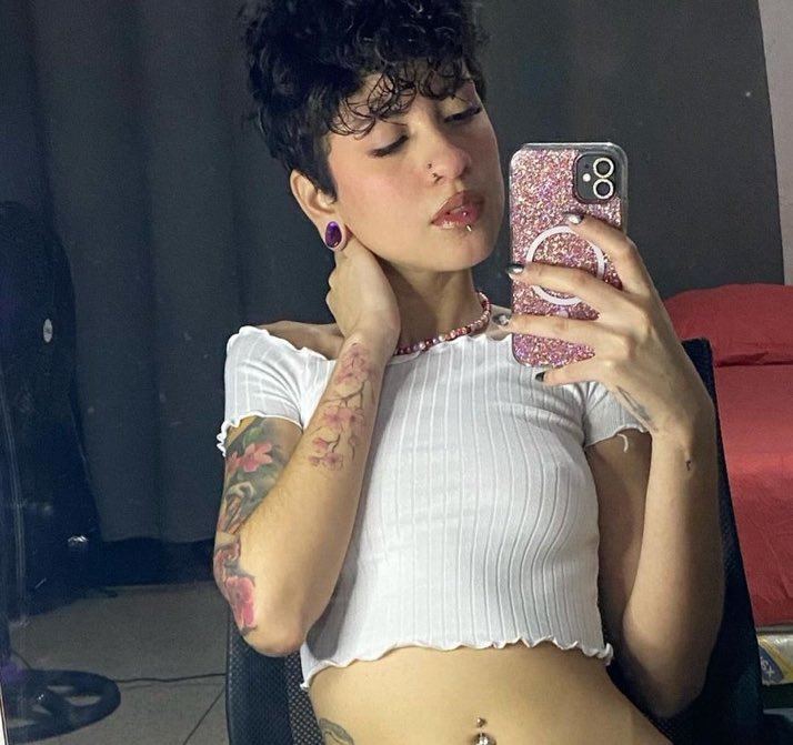EBHgoddessq9's tweet photo. Just let your mind melt as you crawl into mommy's DMs😵‍💫

I'll take care of you...

...and your wallet 🤭🥵

Findom catfish humanATM walletdrain blackmail goon femdom cuck betadomme whalesub https://t.co/dNTDM4HgKe