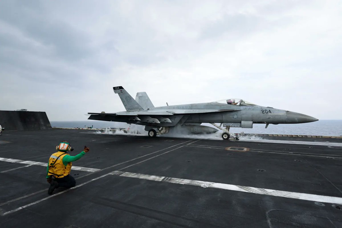 MarioNawfal's tweet photo. 🚨🇺🇸 4 sailors were injured aboard the USS Dwight D. Eisenhower yesterday, in what the Navy calls a "mishap."

2 Navy pilots ejected as they were attempting to land on the aircraft carrier, which is off the coast of Virginia.

They were rescued by search and rescue personnel.

The 4 injured aboard are currently receiving medical care, including one who was transported to a hospital in Norfolk, VA for non-life threatening injuries.

Source: NY Post / Writer: Michael