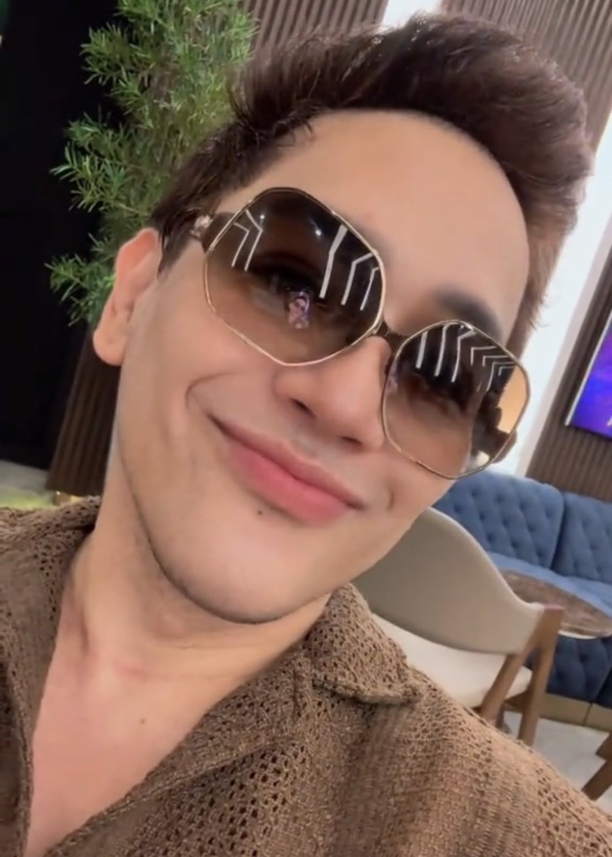krezyllwithak's tweet photo. PUKENGINA AMPOGI MO NAMAN https://t.co/XTPyz5Hlnb