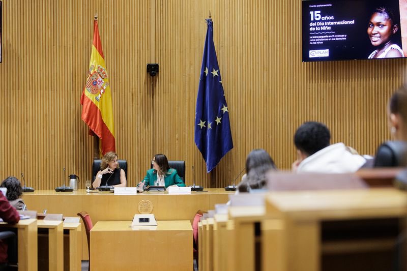 F_Armengol's tweet photo. El 11 de octubre se cumplen 15 años del Día Internacional de la Niña. Por eso, hoy, junto a Plan International España, conmemoramos en el Congreso esta fecha y reivindicamos, una vez más, los derechos de todas las niñas.

Porque todavía hay demasiadas niñas a las que se les imponen límites por el simple hecho de ser niñas. El matrimonio infantil, la violencia, la falta de acceso a la educación o la exclusión de los espacios de decisión siguen condicionando sus oportunidades.

Escucharlas y garantizar sus derechos no es solo una cuestión de justicia. Es construir una sociedad más igualitaria en la que todas puedan aprender, liderar, decidir y prosperar.