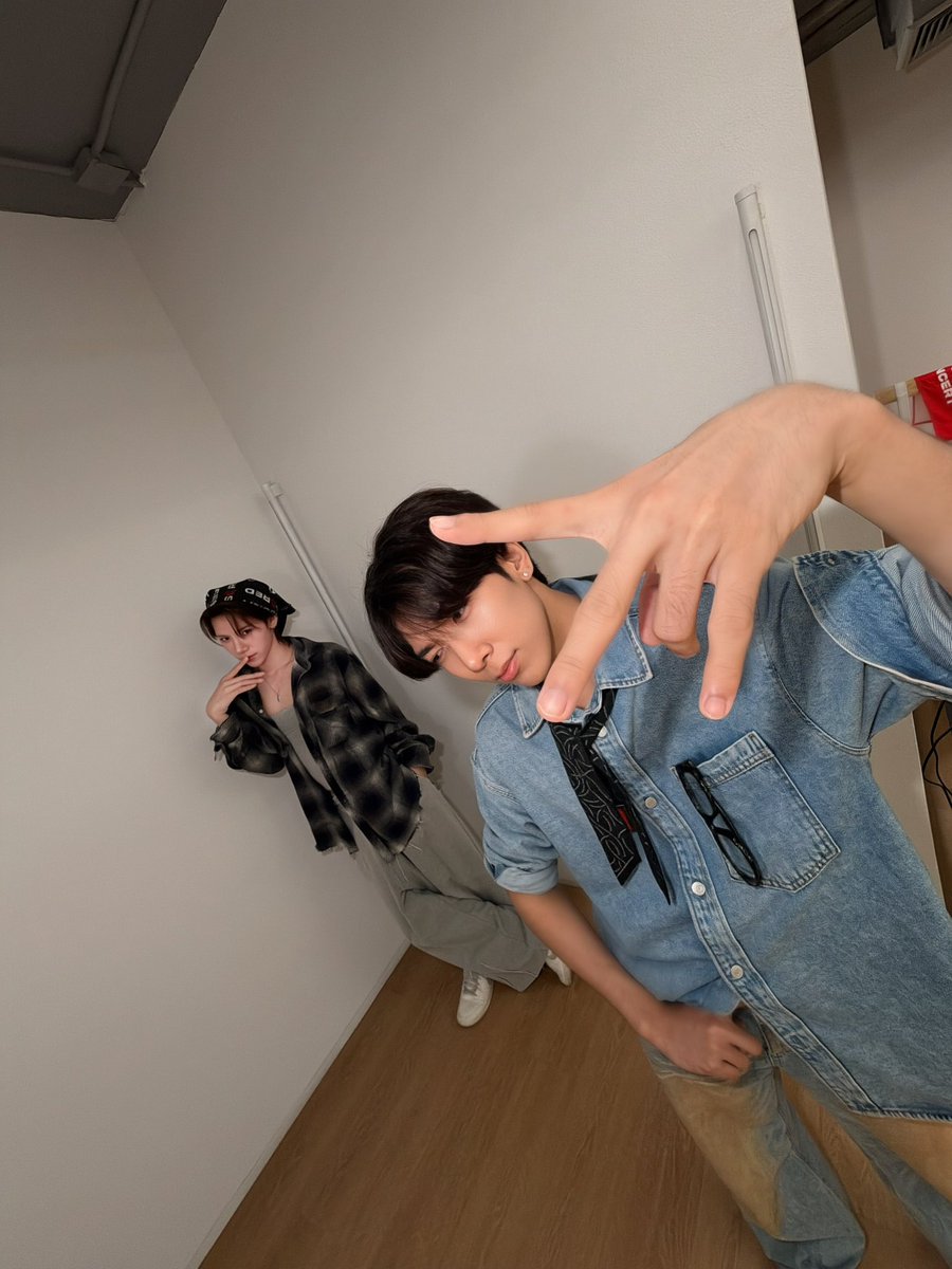 perses_official's tweet photo. Don’t say ..🤫 เอ๊ะ!?
_________

Let’s get ‘UNCENSORED’ at PERSES ‘UNCENSORED’ Concert.
🎟️ Get your ticket now : APPLICATION TICKETIER or https://t.co/dgCMAh0px0

_________

แค่ซ้อมคอนยังสนุกขนาดนี้ แล้ววันคอนจะสนุกขนาดไหน 💥

ใครที่อยากสนุกแบบพวกเรา ต้องมี item นี้ไปโบกในคอนด้วยกันแล้วนะค้าบบ

PERSES UNCENSORED MINI TOWEL, TWILLY SCARF, BANDANA

OFFICIAL MERCHANDISE BOOTH
🗓️ 3 OCTOBER 2026 
🕙 Time: 10 AM
📍 BITEC LIVE BANGNA

#PERSES_UNCENSORED
#PERSES #PERSES_TH
#GNEST