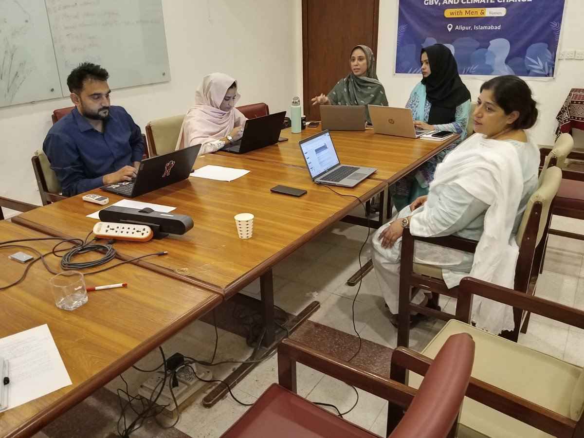 rozanoffice's tweet photo. Rozan conducted two-day pilot sessions on the Trauma Buster Technique (TBT), exploring supportive approaches to strengthen staff well-being and resilience.

#Rozan #StaffWellbeing #TBT https://t.co/FJcZTy2FTo