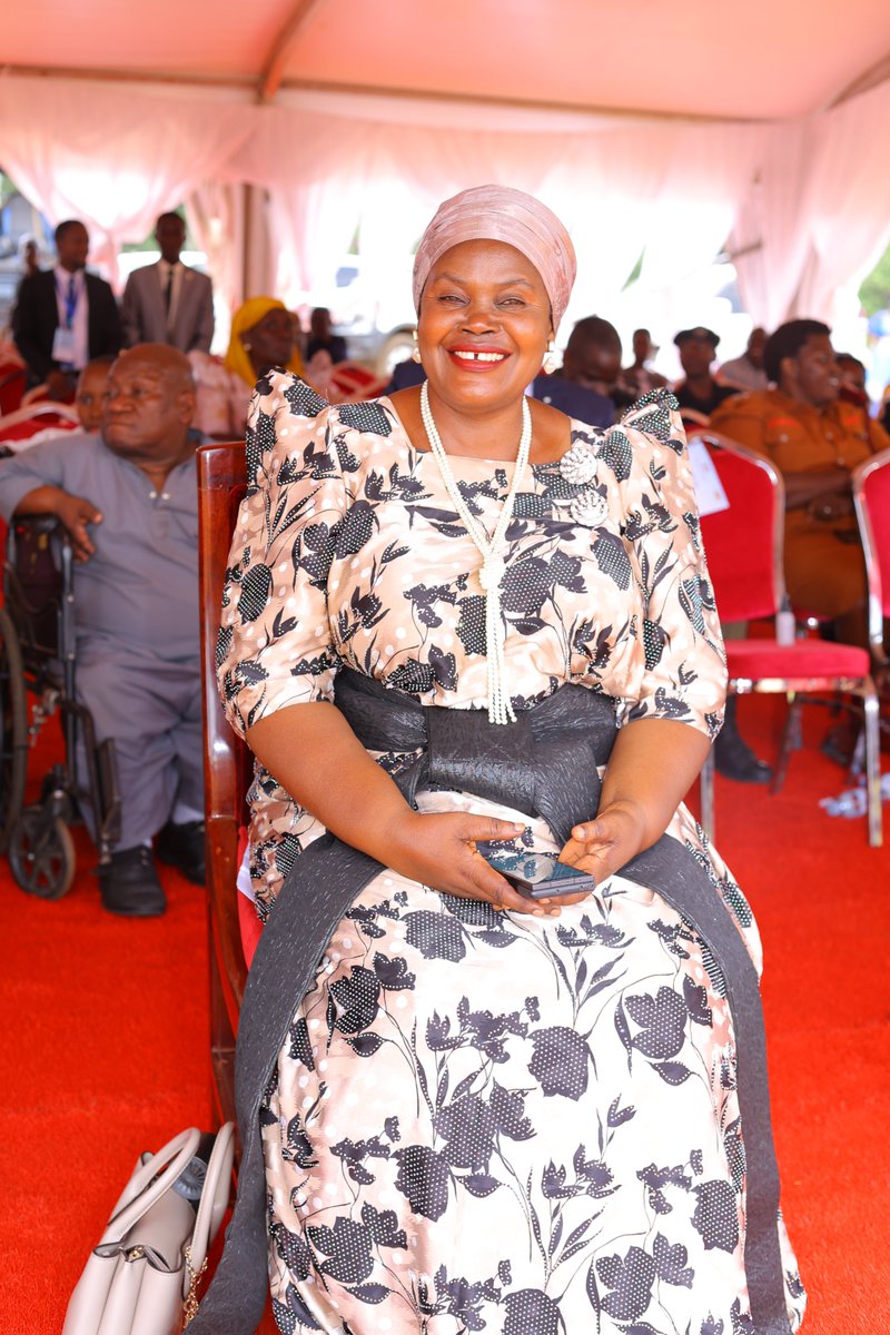 BusogaConsorti1's tweet photo. Thank you for being a blessing to Busoga. We deeply appreciate and commend the dedication, commitment and tireless efforts of our leaders, led by Rt. Hon. @RebeccaKadagaUG and Rt. Hon. @Rukianakadama .

We count it a blessing to have leaders who continue to serve and champion the well-being, unity and development of Busoga. Today, we celebrate and appreciate your efforts and commitment to our region.

#BusogaPrayerWeek
