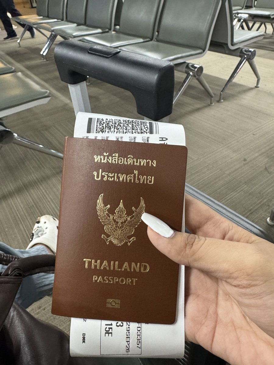 Priyada_no1's tweet photo. กรุงเทพมหานคร ทักแชท น้ำกำลังไปนะคะ 🙏🏻
#รับงาน #คอลเสียวน้ำแตก https://t.co/Rt5KhXYxUi