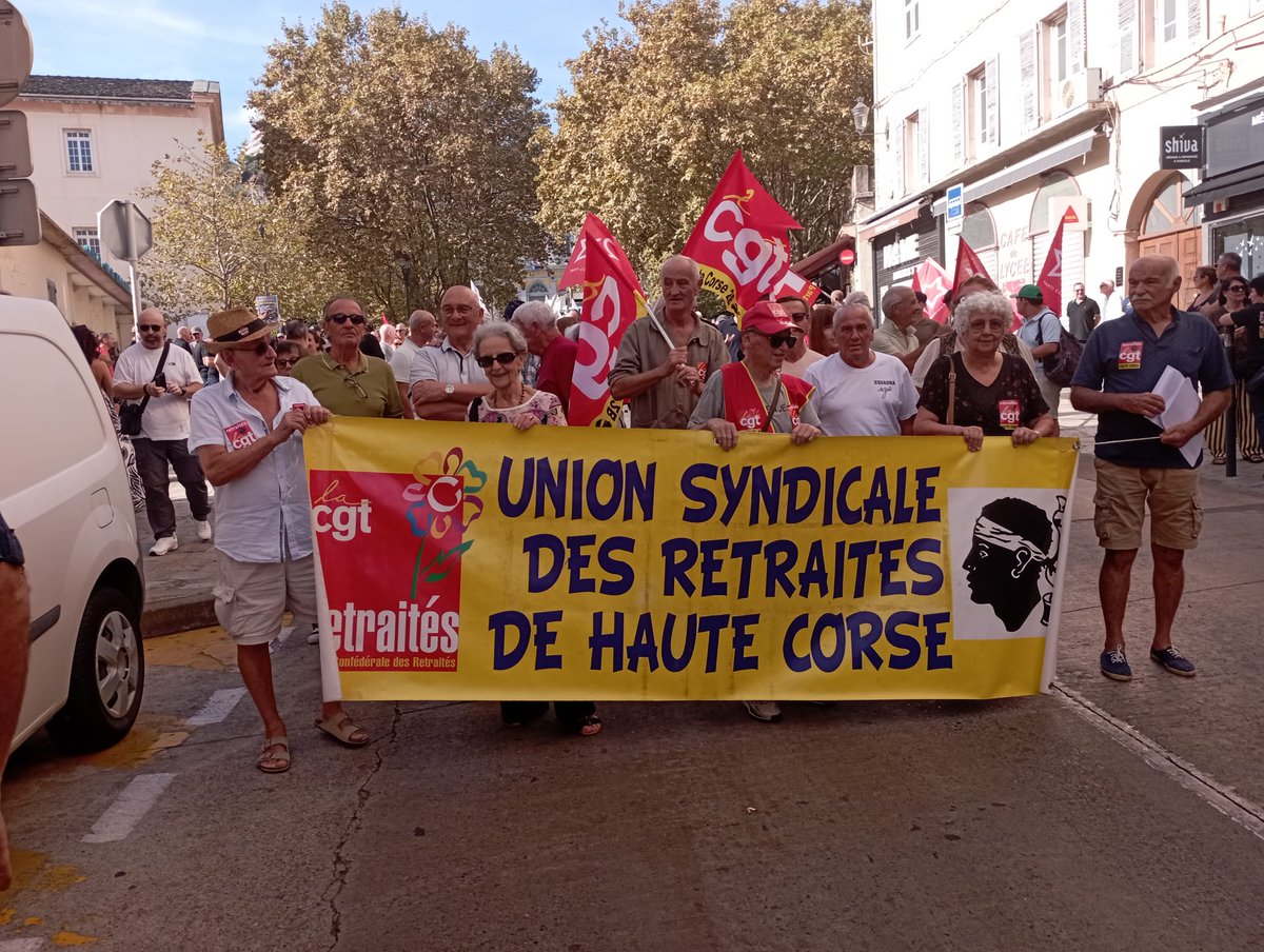 dume2b2's tweet photo. @MStefanipcf2b Les retraités CGT de Haute Corse toujours présents pour défendre leurs droits https://t.co/sSeeGOSaQ7