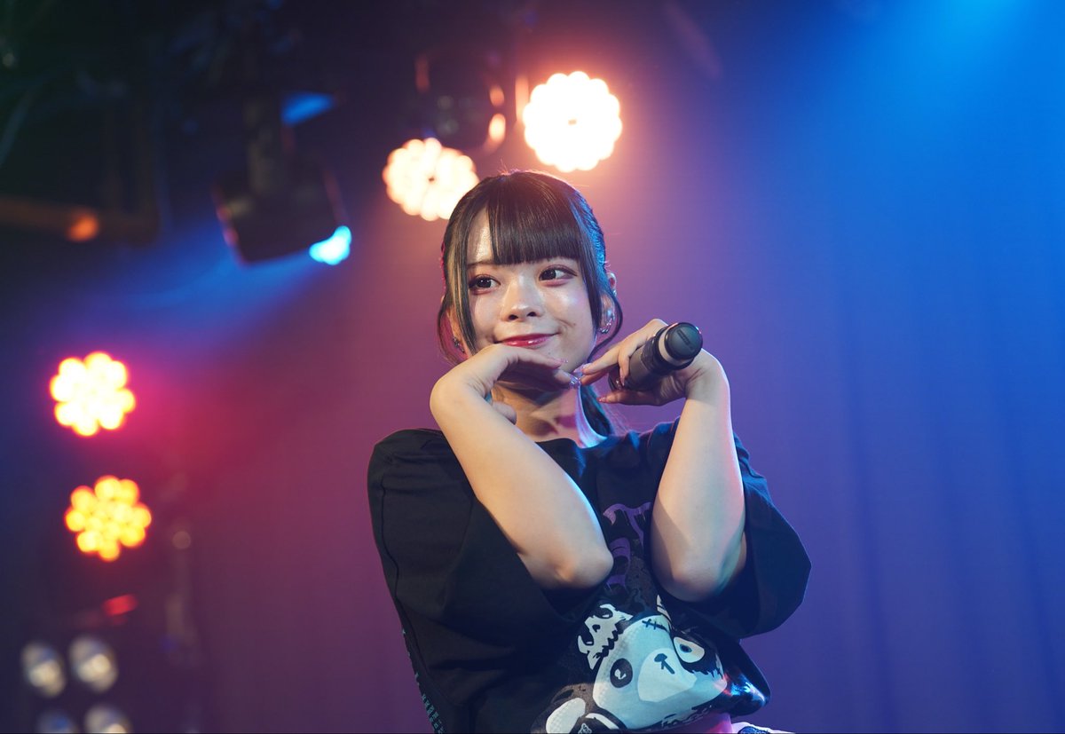nanamusora's tweet photo. 続いては、ぶっとび！パンデミックのターン📸

実は、こっそりミストフェス２日目に居ました🥐

６月
ミストフェス２日目①

田中もあちゅさん写真　

キメ顔の腕ハート

綺麗ですね

#田中もあちゅ
#ぶっパン
#ぶっとびパンデミック https://t.co/rI0rJKDsaB