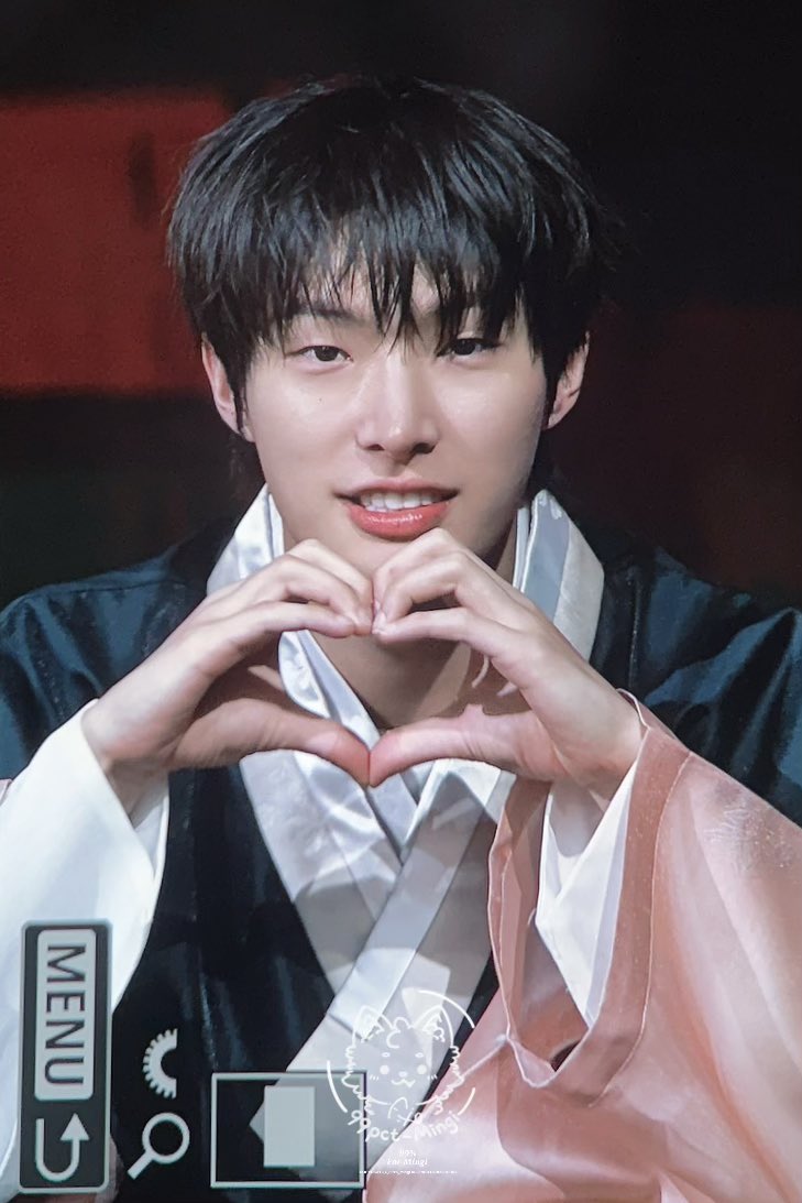 99pct_Mingi's tweet photo. 260929
#민기 #MINGI
#ATEEZ #에이티즈 https://t.co/HXxxQSWmMy