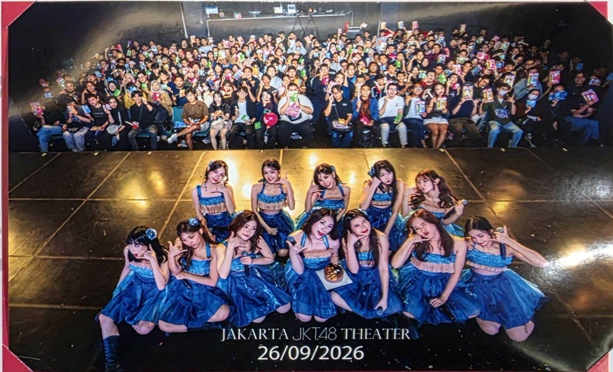 chocolatuyu's tweet photo. wtb banget siapa tau ada yang jual photogroup sts jessi jkt48 yang ini

#jessijkt48 #wtb #wts https://t.co/tF5nXSXBWI