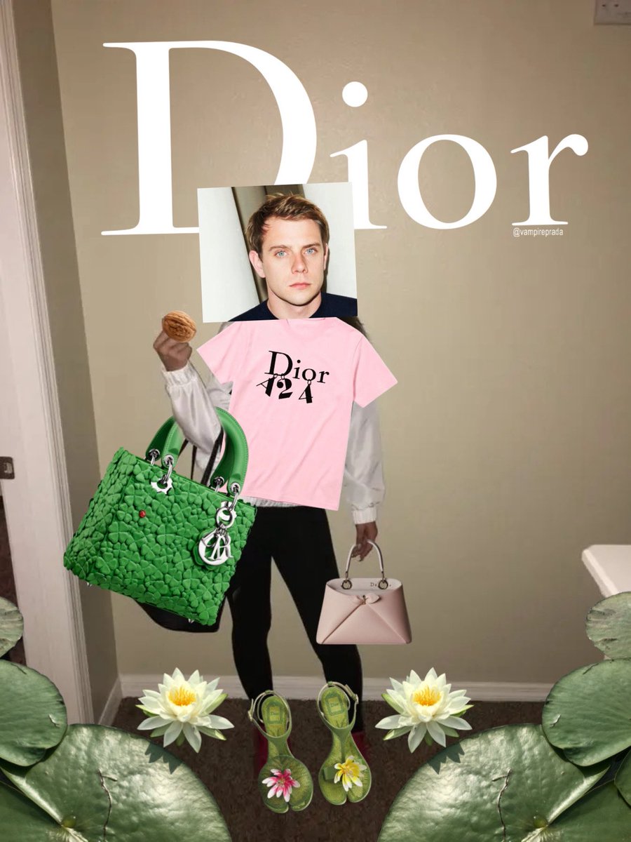vampireprada's tweet photo. dior im ready! https://t.co/4jbtmWDYCa