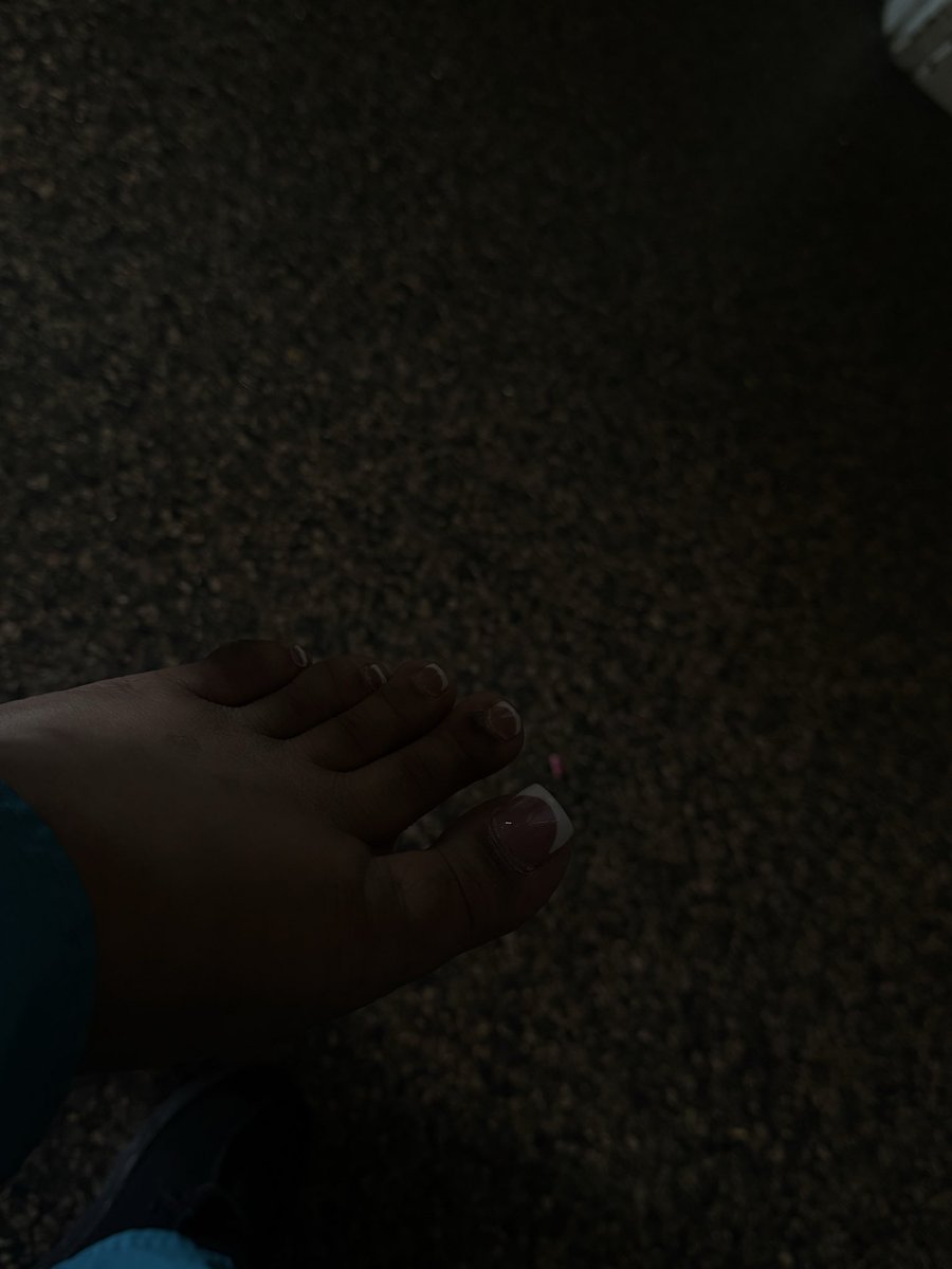 endlesssoless2's tweet photo. looking for a feet lover to spoil me today ✨#feetdomination #feet https://t.co/LN4sQImShJ