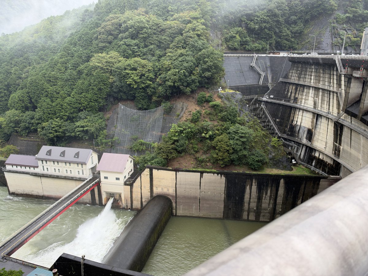 totoro_42's tweet photo. 大滝ダムの上流の大迫ダムにも行ってきた https://t.co/bufI3tIXrR