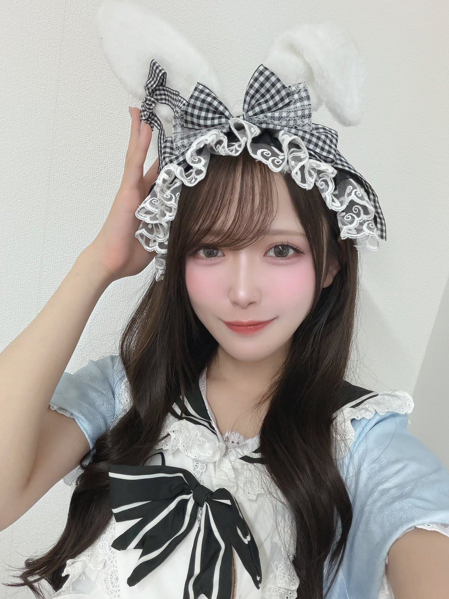 tanda_hazuki's tweet photo. ネットサイン会ありがとうございました.ᐟ.ᐟ

今年の十五夜も一緒に形に残してもらえて
すごく幸せでした🌙
みんなの元に届いたら教えてね🧺♡ https://t.co/fKmzvmnQBJ