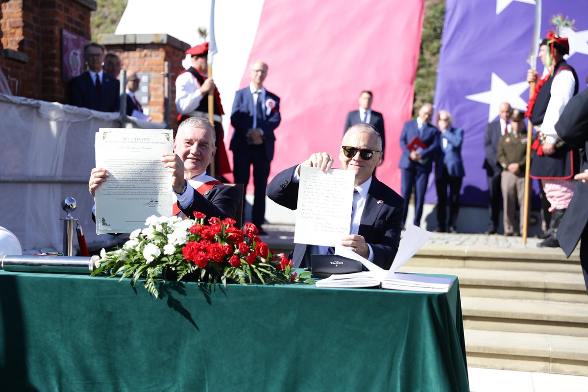 USAmbPoland's tweet photo. Proud to announce a $150,000 AFCP grant to help restore and preserve the future site of the Kościuszko Mound’s Polish American Center — a living symbol of the friendship between our two nations. Under @POTUS, we remain committed to preserving the shared history that binds the United States and Poland.