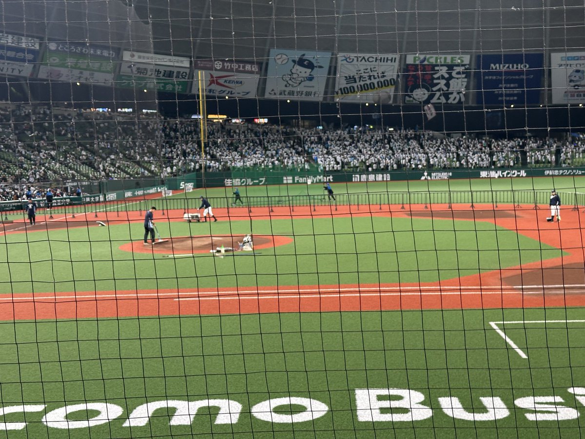 lelulo8's tweet photo. ベルーナおわりだけどまたCSでまた戻って来るんやで（抽選とおりますように） https://t.co/bKKr59z4hw