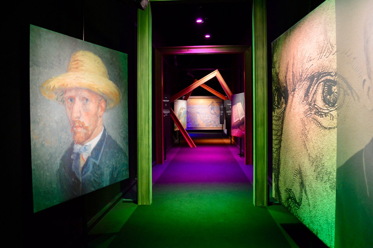 HullZurich's tweet photo. Art History trip to the Vincent van Gogh exhibition: VINCENT – Between Madness and Wonder. #hullsschoolofficial #ArtHistory #VincentVanGogh #VanGoghImmersive #ImmersiveArt #VINCENTBetweenMadnessAndWonder #VINCENTZwischenWahnUndWunder #LichthalleMAAG #Zürich https://t.co/WDeRlKUxO5