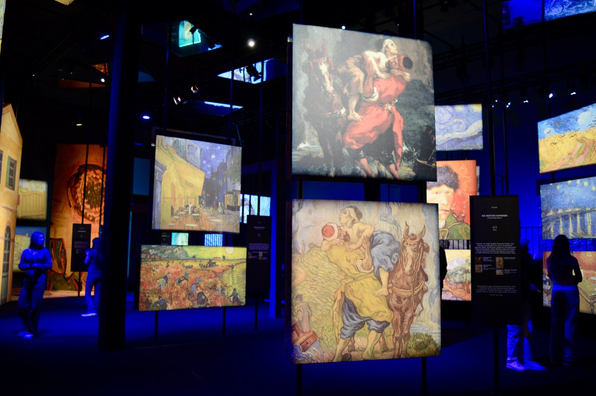 HullZurich's tweet photo. Art History trip to the Vincent van Gogh exhibition: VINCENT – Between Madness and Wonder. #hullsschoolofficial #ArtHistory #VincentVanGogh #VanGoghImmersive #ImmersiveArt #VINCENTBetweenMadnessAndWonder #VINCENTZwischenWahnUndWunder #LichthalleMAAG #Zürich https://t.co/WDeRlKUxO5
