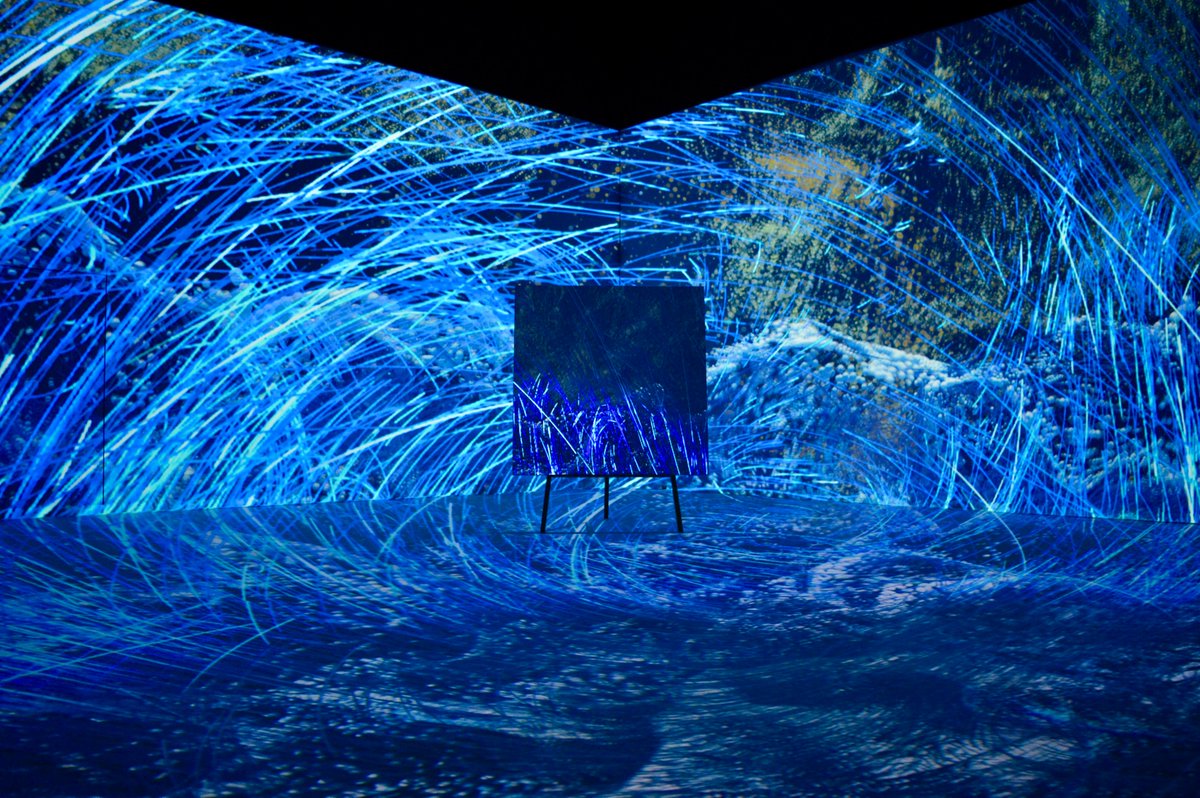 HullZurich's tweet photo. Art History trip to the Vincent van Gogh exhibition: VINCENT – Between Madness and Wonder. #hullsschoolofficial #ArtHistory #VincentVanGogh #VanGoghImmersive #ImmersiveArt #VINCENTBetweenMadnessAndWonder #VINCENTZwischenWahnUndWunder #LichthalleMAAG #Zürich https://t.co/WDeRlKUxO5