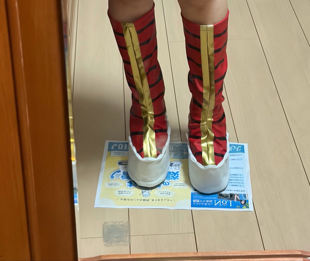 mame69MDO's tweet photo. 被せるだけのやつ。後ろのマジテとか雑すぎてやばい。底とか何もやってないから歩いてる時上がってきそう〜😇移動の時は履けないかも😂 https://t.co/ppVz7YjPzY