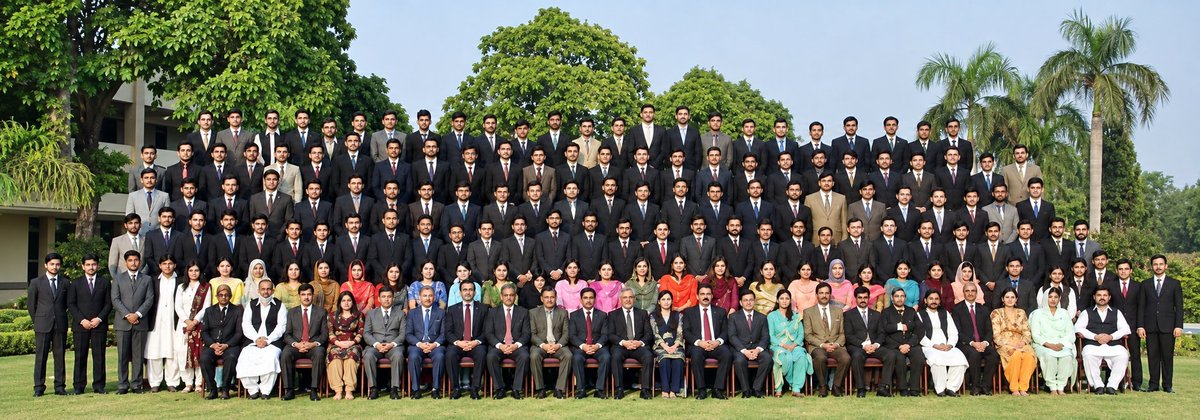 ChKhuaziz's tweet photo. Alhamdulillah Allah has always been very kind.
Celebrating my #20th_Year in the Civil Service of Pakistan. 
Long Live 34th Common  (29.09.2006) https://t.co/1Jwt0wO5kT