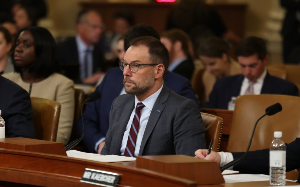 PunchbowlNews's tweet photo. For the latest edition of the Punchbowl News Vault Quarterly, we talk with Coin Center Director of Policy Jason Somensatto about life for crypto after the collapse of the Clarity Act. 

@BrendanPedersen and @ccleffert with the details: https://t.co/Kz6hU9EbnD https://t.co/wU4ShwUvJk
