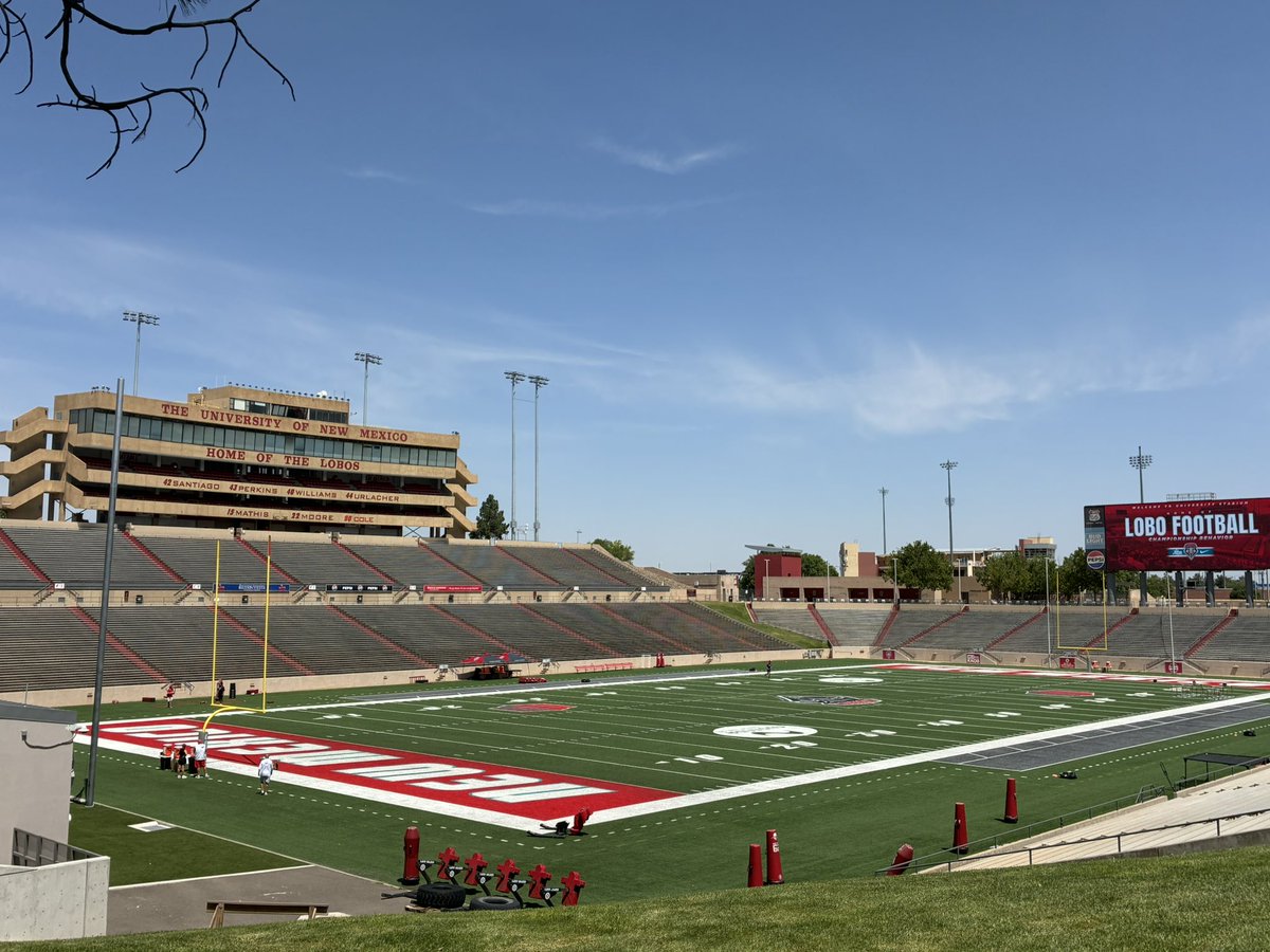 CarsonHolzapfel's tweet photo. Excited to make the trip out to @UNMLoboFB this weekend for a gameday visit! 🐺🏈 Looking forward to experiencing the atmosphere, checking out the campus, and watching @Coach_CBooth and the Lobos offensive line in action. Can’t wait to see those guys open up some holes! 🔥💪
 @Coach_Eck @Coach_BerryFB @LoniFangupo @CoachBehrends
@Beau_Davidson @DrewKaplanFB
@CoachMartin8 @Carson_Walch @LukeSchleusner @CoachErikLink
@CoachNardo14