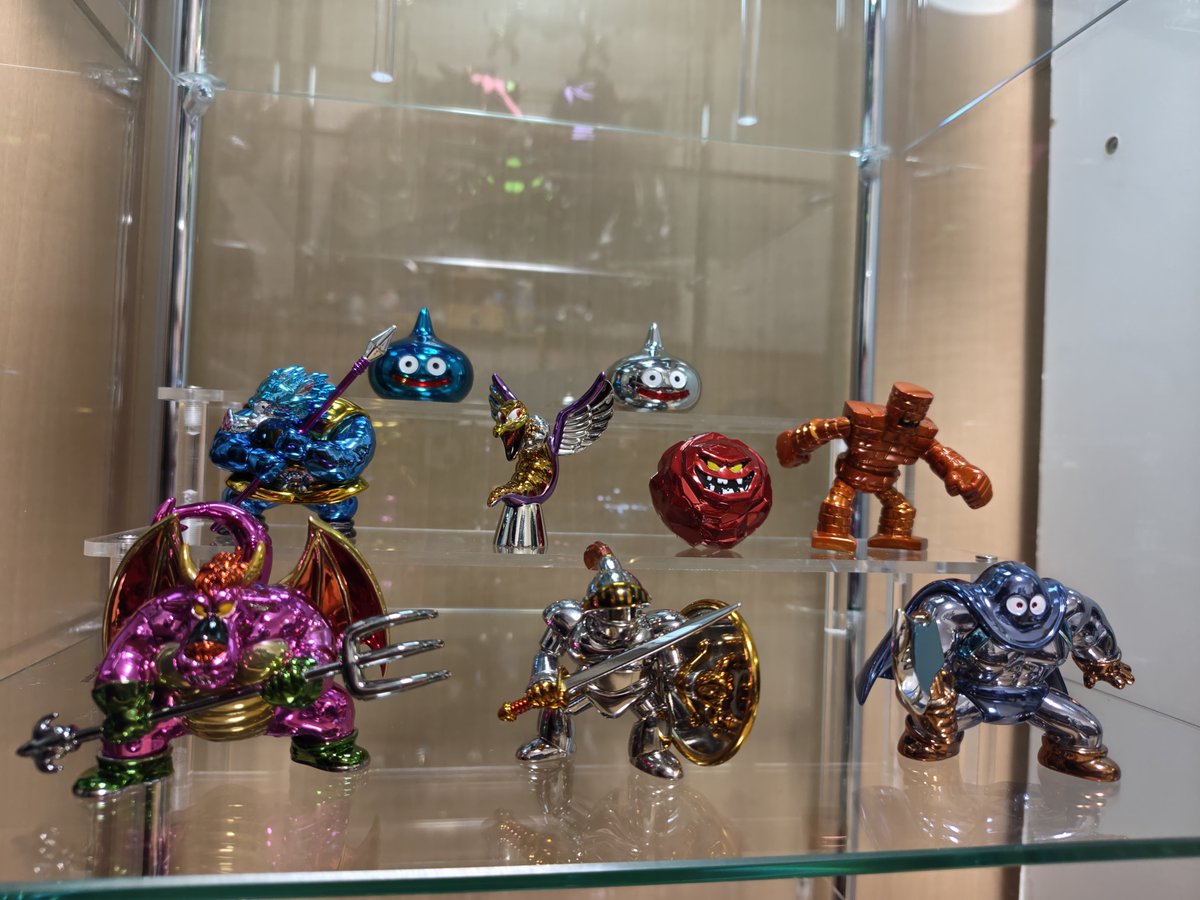m006uh's tweet photo. 本日、秋葉原あみあみでさまようよろいとピサロナイトを購入。
Ⅴ仲間モンスターが久々増えた！
#ドラクエ 
#メタリックモンスターズギャラリー https://t.co/J0TWjw8t7q