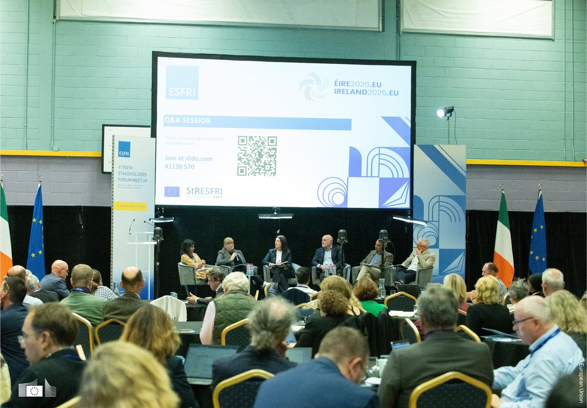 EUScienceInnov's tweet photo. How can Europe make better use of its Research Infrastructures? The 4th #ESFRI Stakeholder Forum Meetup in Cork brought stakeholders together to discuss more integrated user access schemes, stronger coordination &amp; resilience of critical research data. 
 
➡️https://t.co/2uYK9DzG8a https://t.co/raAopxpBOy