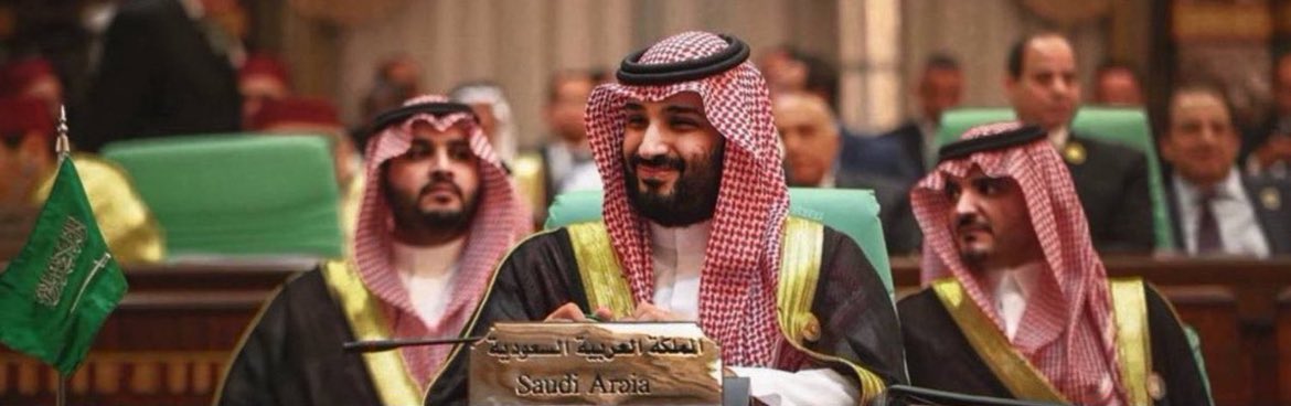 faisal_i1's tweet photo. ولي العهد وزير الداخلية وزير الدولة 🤍. https://t.co/vlFCHu5fmJ